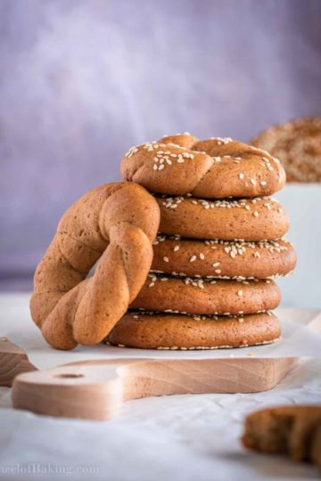cropped-moustokouloura-greek-cookies-with-petimezi-1.jpg